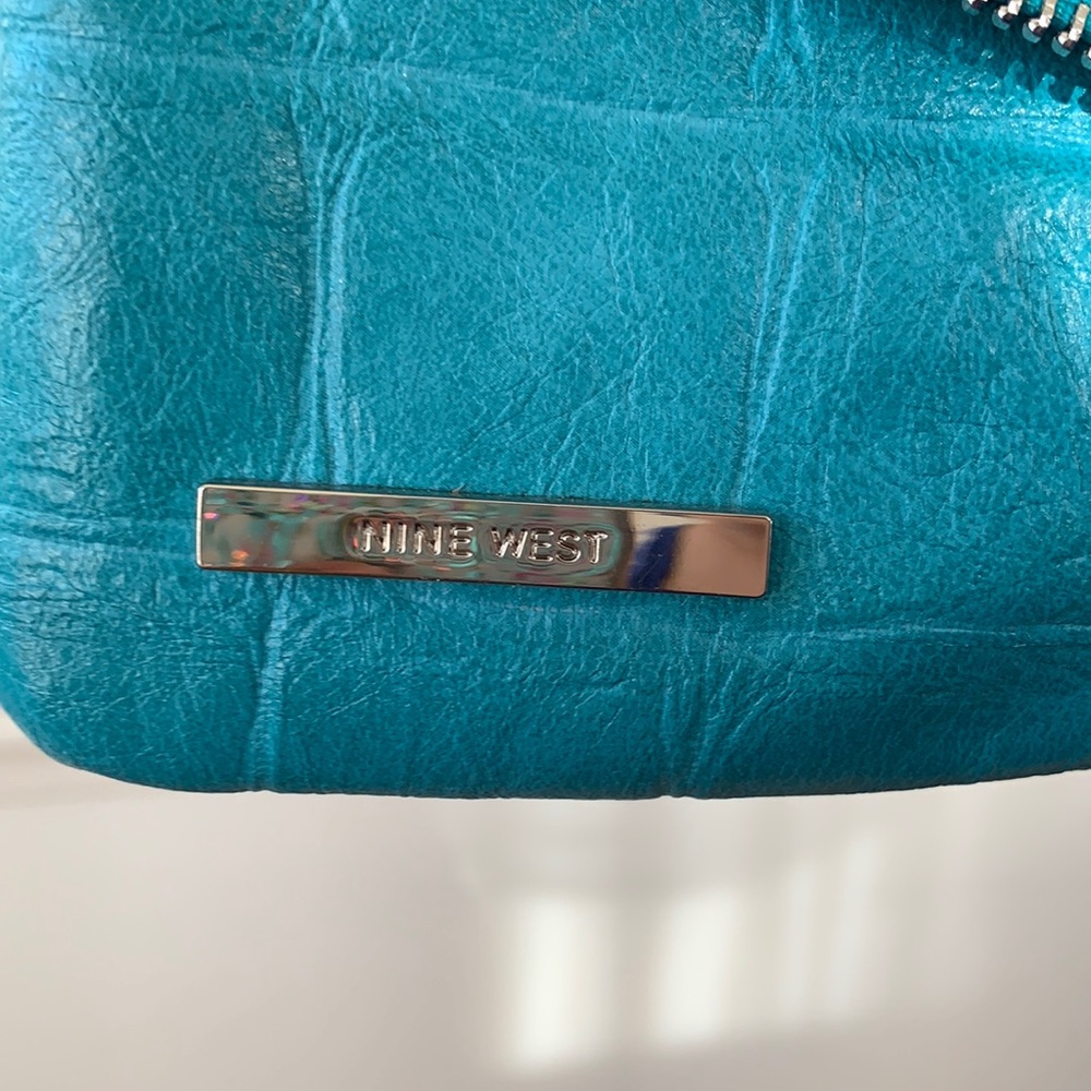 Nine west clutch